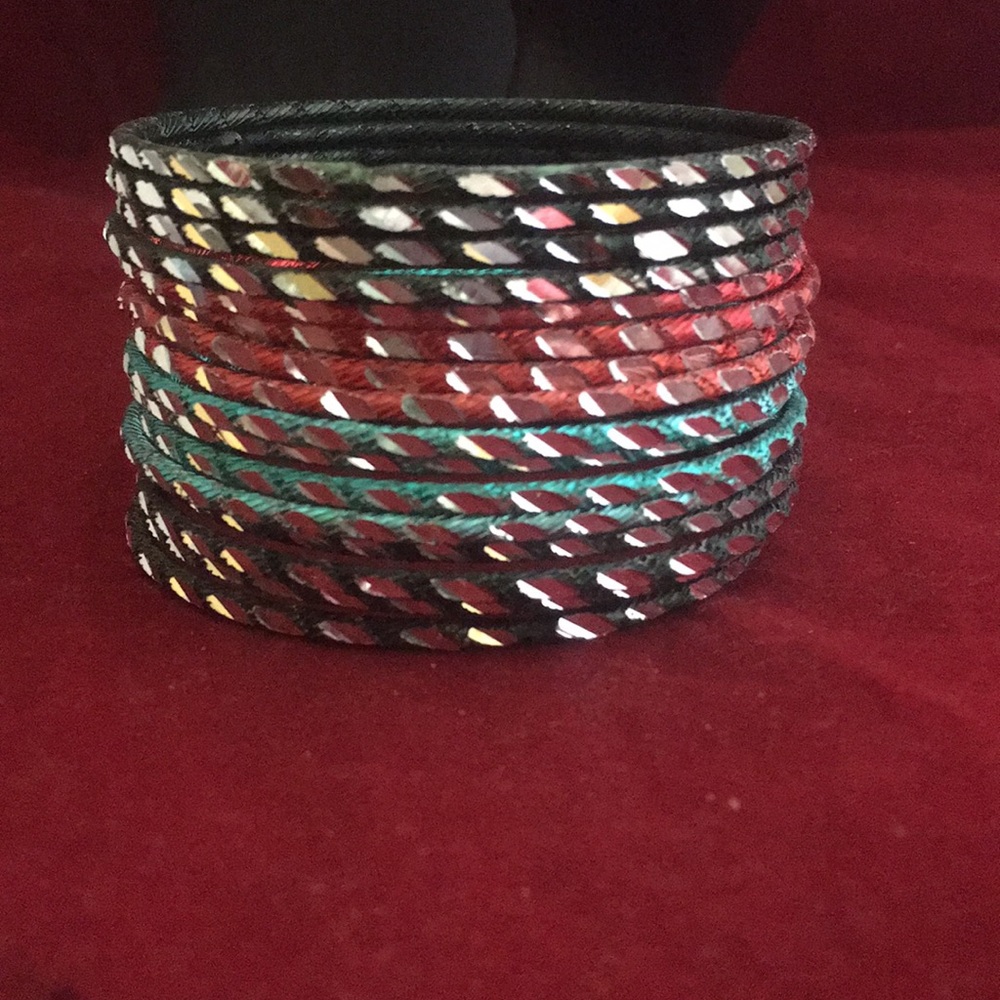 Nwot multicolored metal bangles set of 16